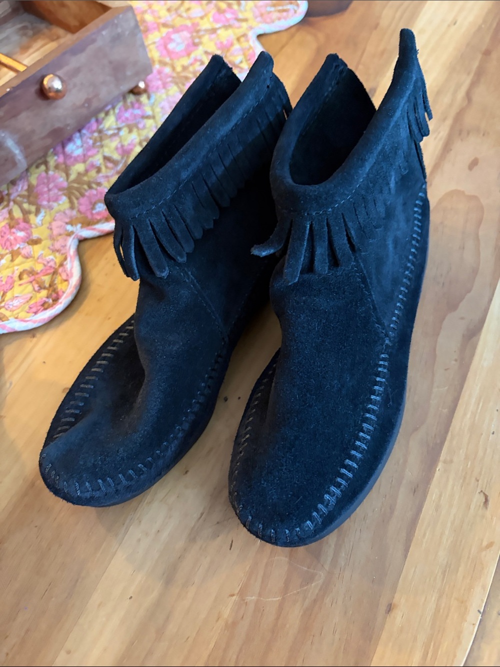 Kids Minnetonka Real Suede Leather Fringe Ankle Boots - Black